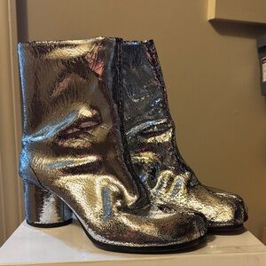 Maison Margiela Cracked Silver TABI Boots